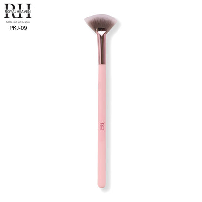Royal Heaven Small Fan Brush Soft Bristles